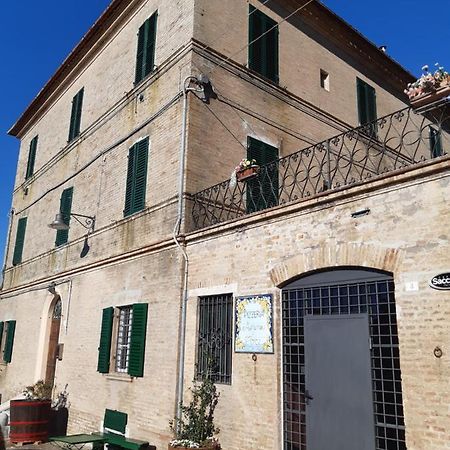 Ferienwohnung Palazzo Tuemi Castelplanio Exterior foto